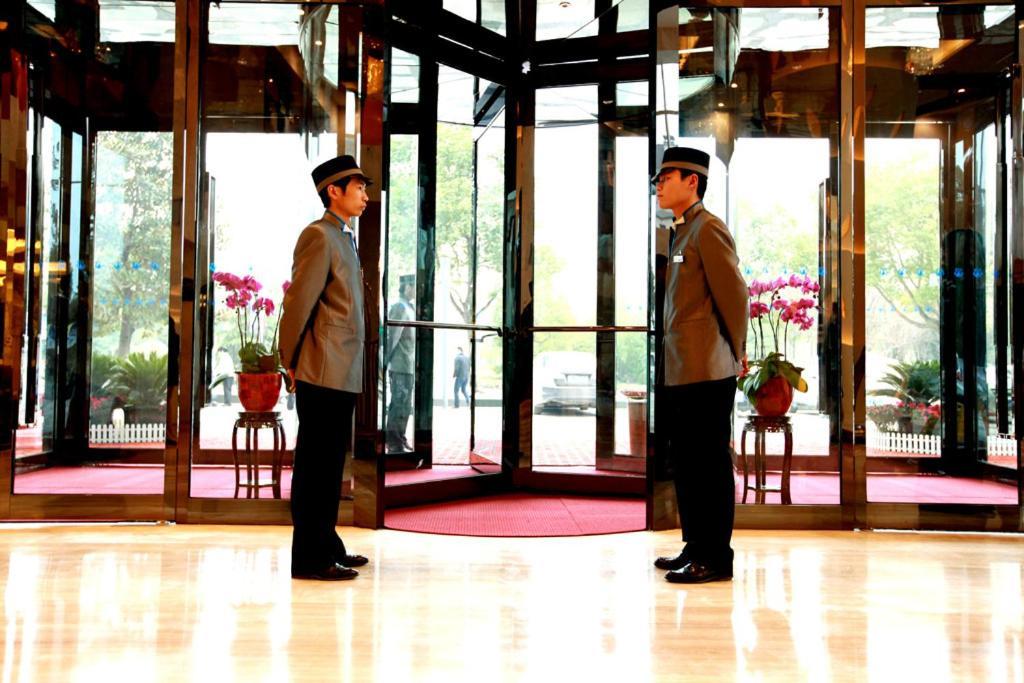 Wuhan New Beacon Jinyinhu International Hotel 外观 照片